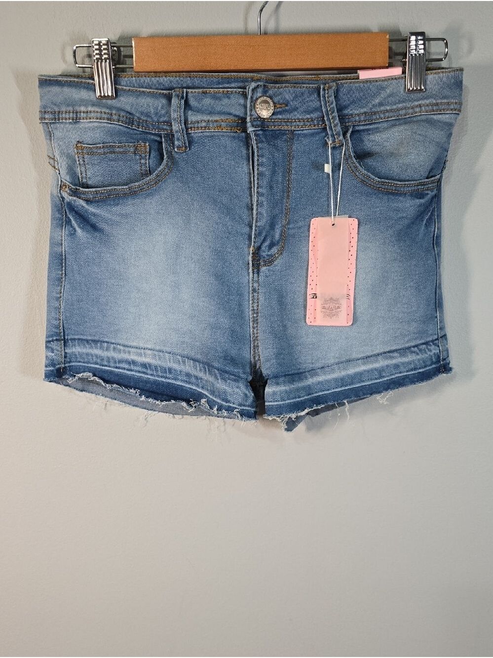Raw 7 Shorts Women's Size 11 Faded Light Blue Denim Cutoff Women's Jean Shorts